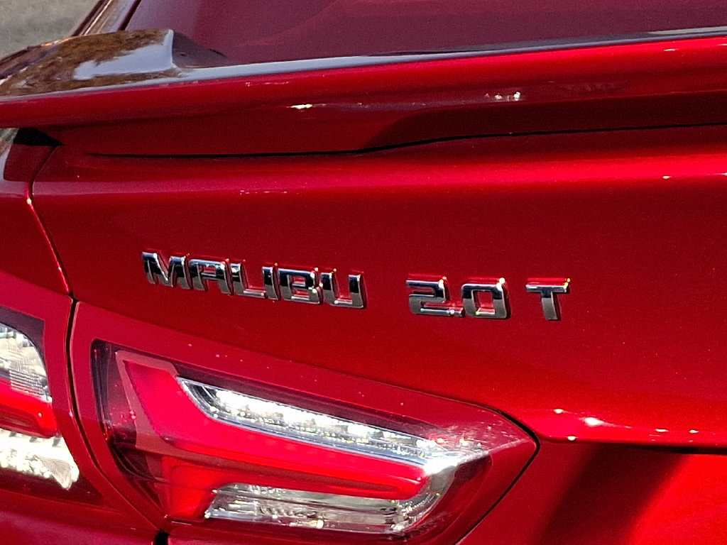 Used 2021 Chevrolet Malibu Premier FWD image 31