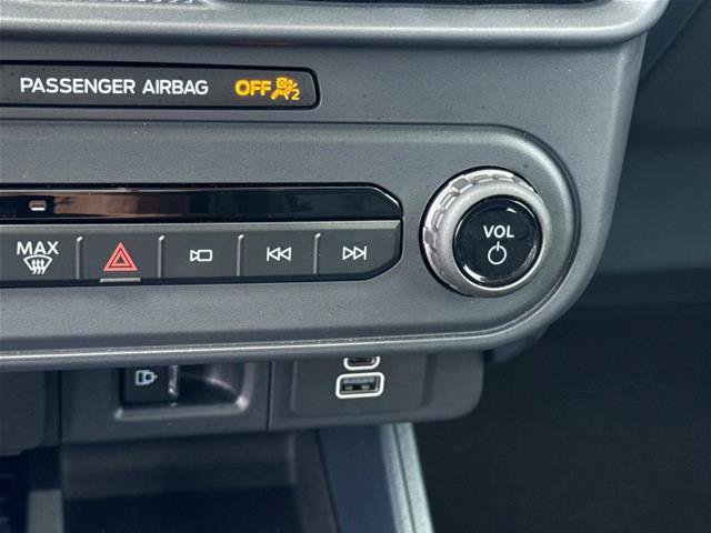 Certified 2025 Ford Maverick Lobo AWD/4WD image 27