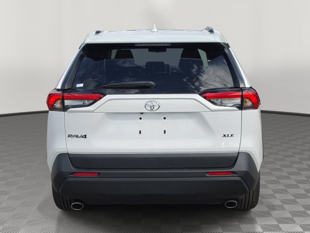 Used 2025 Toyota RAV4 XLE FWD image 5
