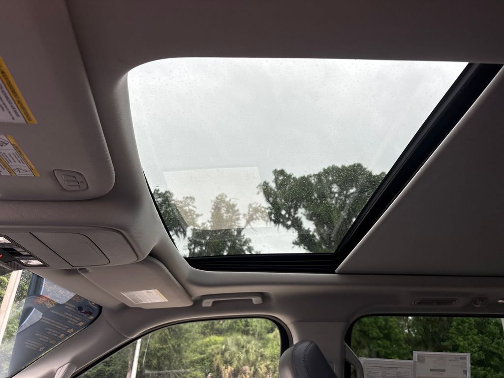 Certified 2025 Ford Expedition Max Active image 9