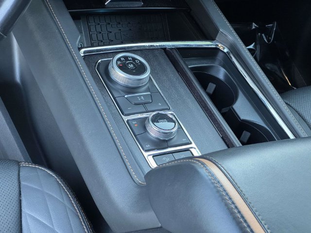 Certified 2023 Ford Expedition Platinum AWD/4WD image 35