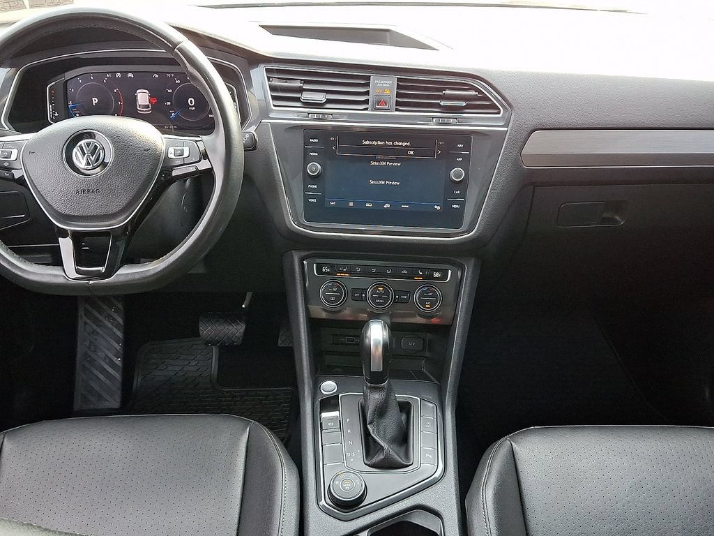 Used 2020 Volkswagen Tiguan SEL AWD/4WD image 15