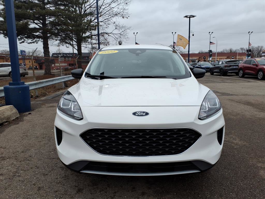 Certified 2022 Ford Escape SE w/ Convenience Package image 2