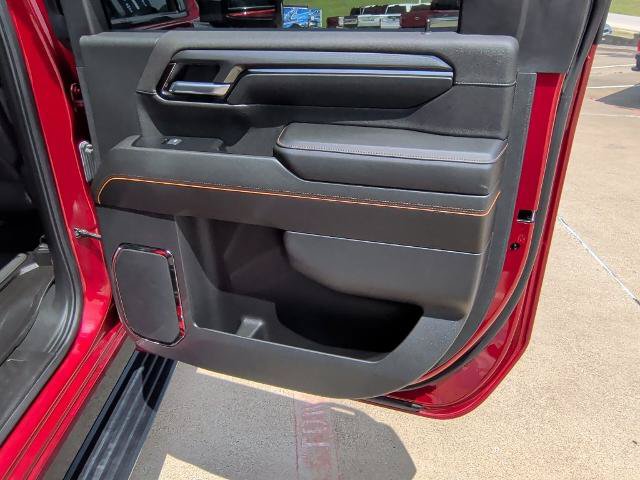 Used 2024 GMC Sierra 2500 AT4 w/ AT4 Premium Plus Package AWD/4WD image 20
