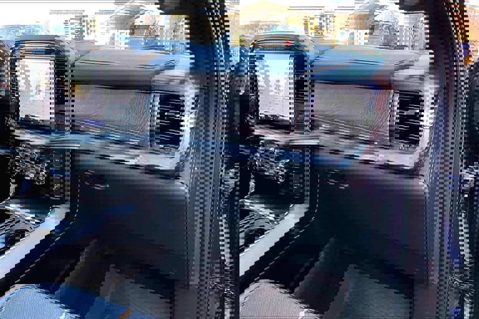 Certified 2021 Ford F150 Platinum w/ Equipment Group 701A High image 21