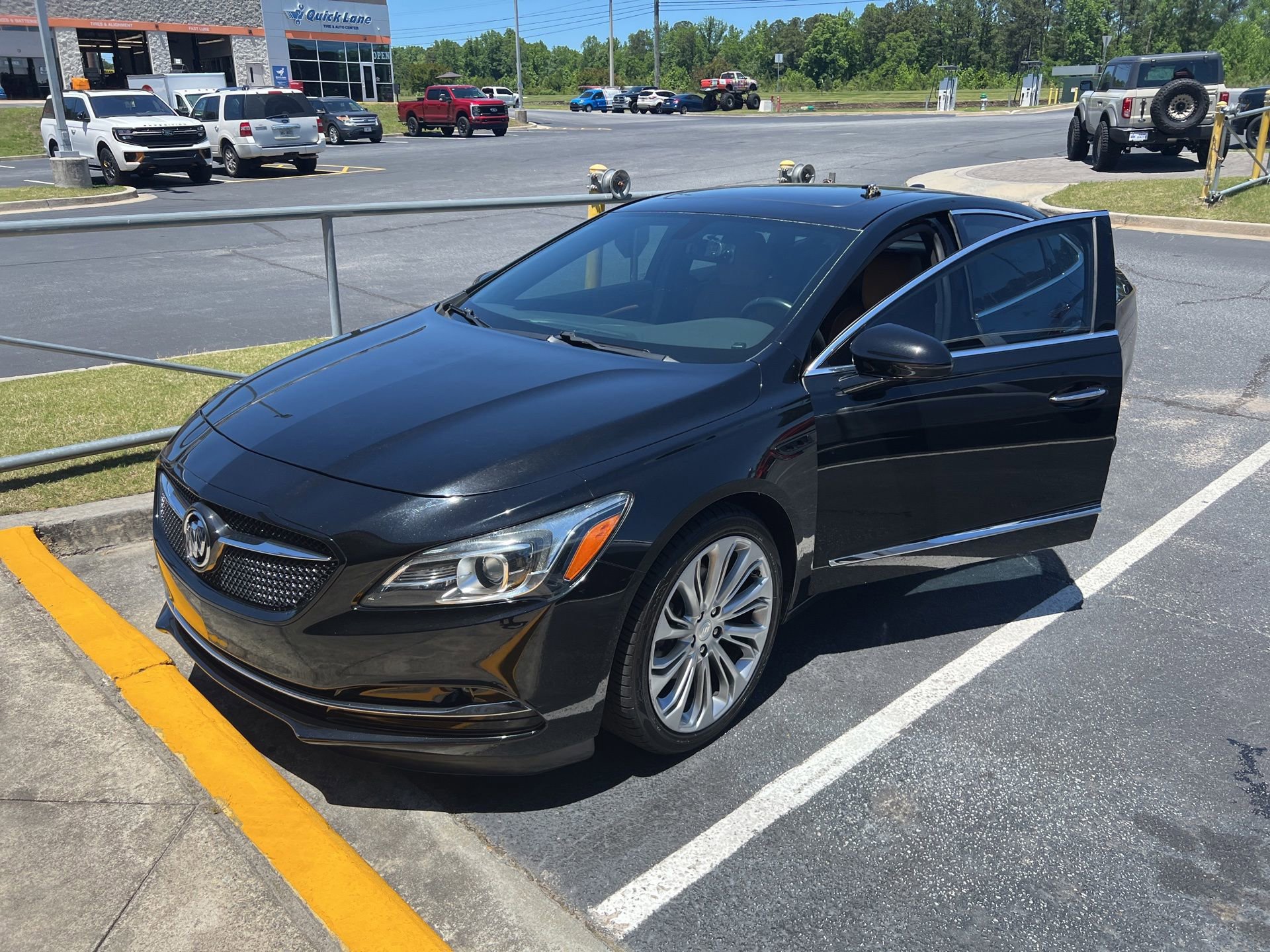 Used 2017 Buick LaCrosse Essence w/ Sun and Shade Package FWD video 1