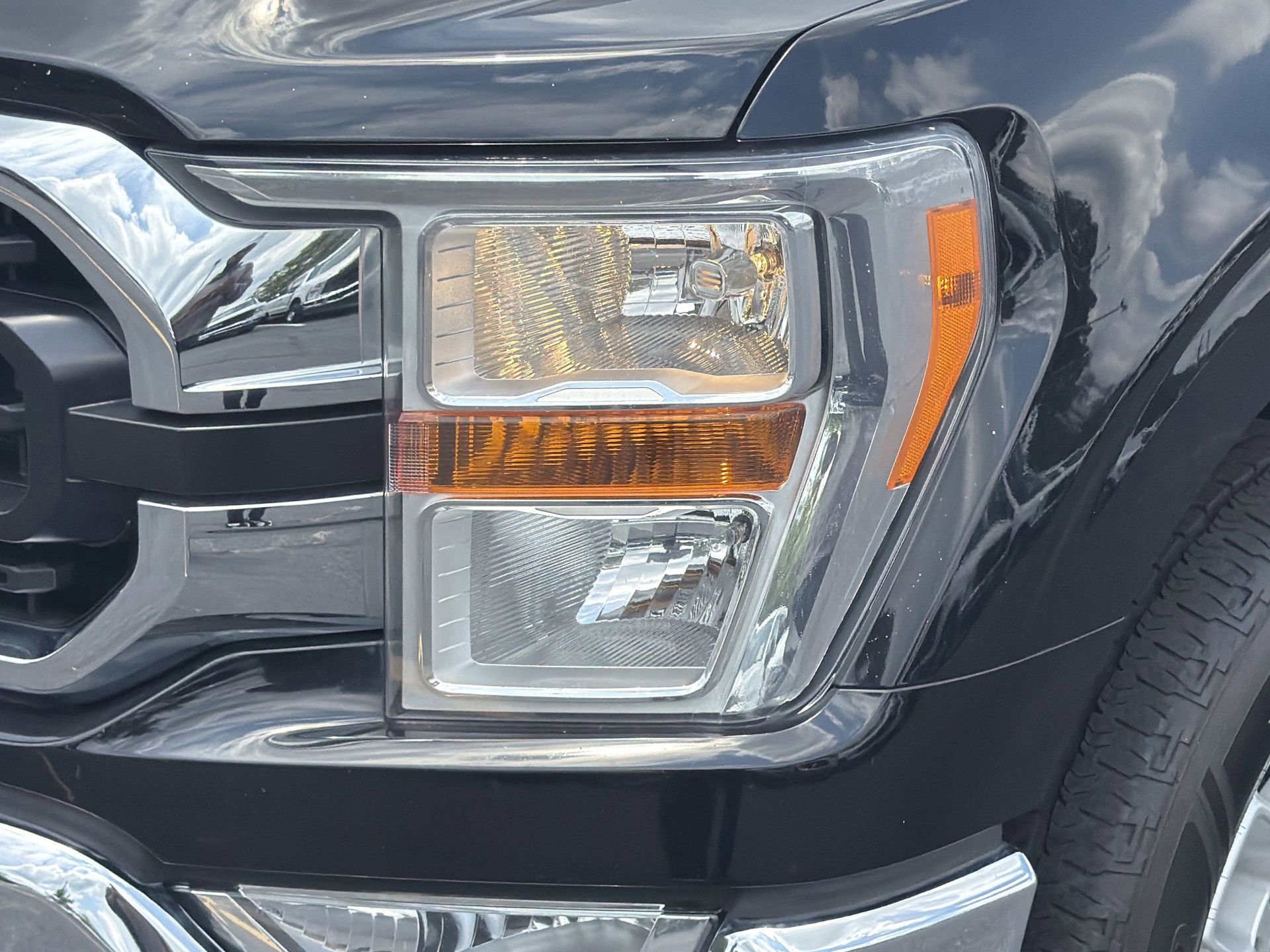 Certified 2022 Ford F150 XLT w/ Equipment Group 301A Mid AWD/4WD image 16