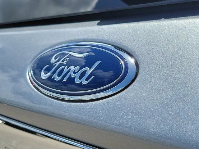 Certified 2024 Ford Explorer XLT w/ Equipment Group 202A AWD/4WD image 13