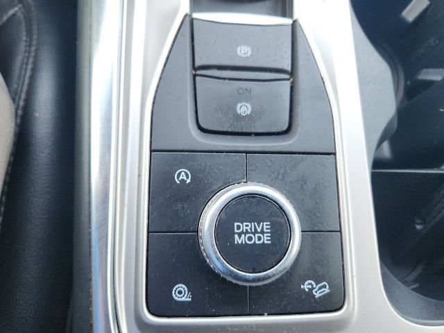 Certified 2020 Ford Explorer XLT w/ Equipment Group 202A AWD/4WD image 30