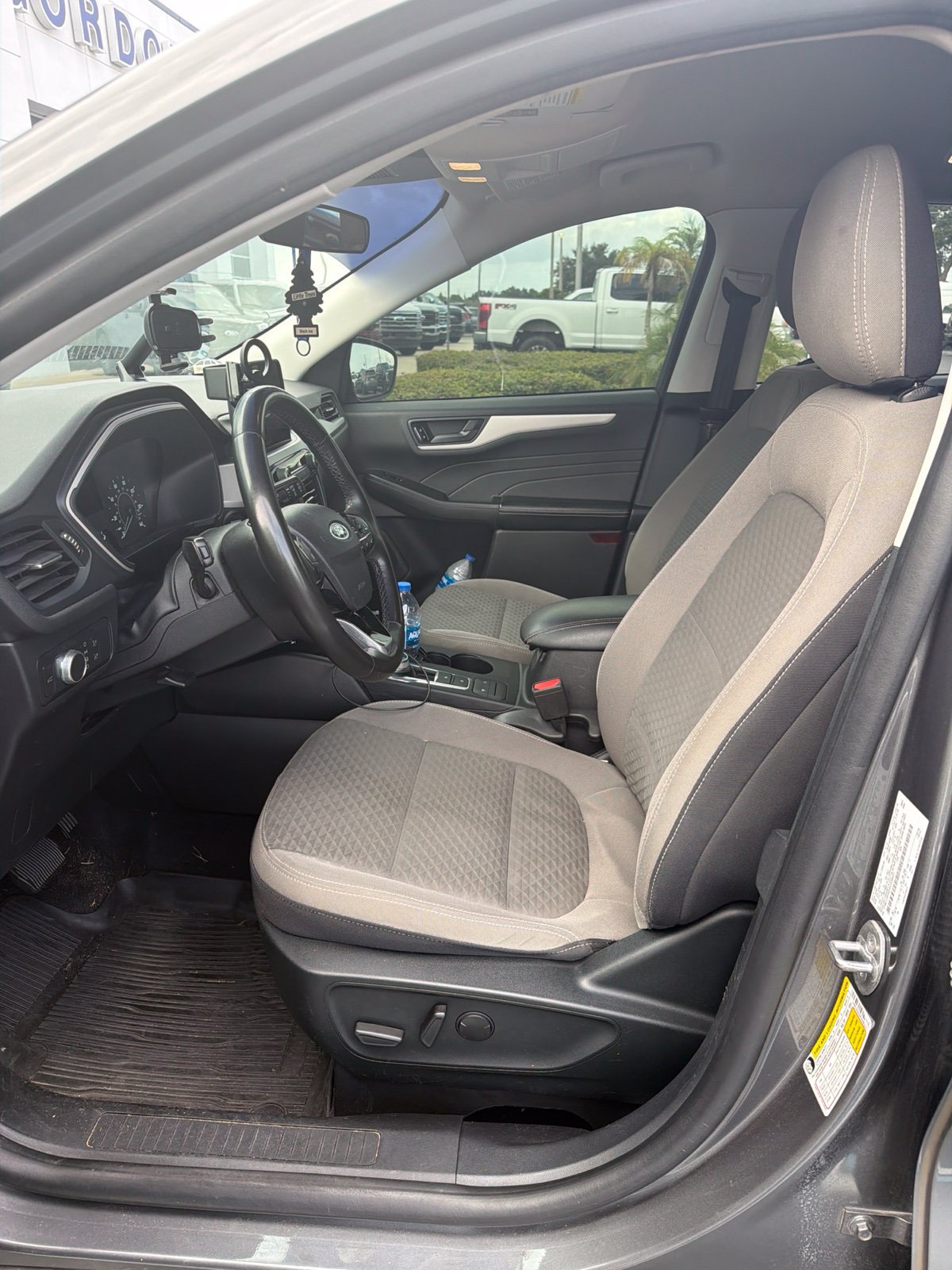Certified 2022 Ford Escape SE w/ Convenience Package FWD image 4