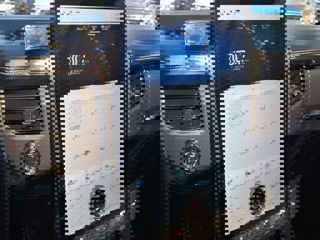 Certified 2023 Ford F150 Lightning Platinum image 24