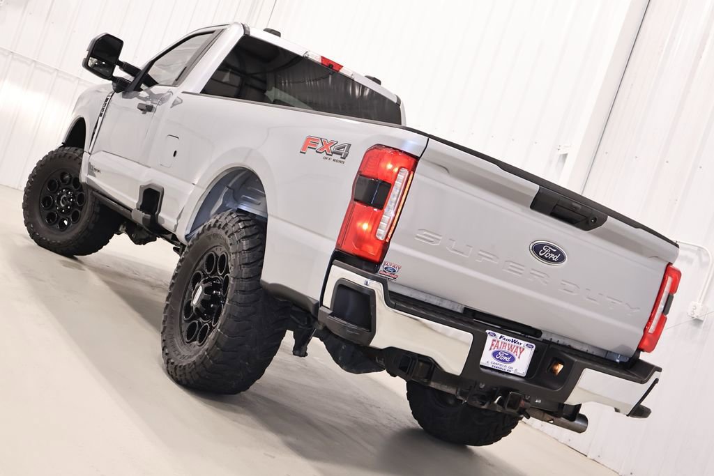 Certified 2023 Ford F350 XLT w/ 360-Degree Camera Package AWD/4WD image 4