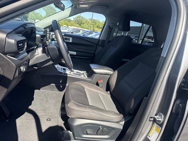 Certified 2023 Ford Explorer XLT AWD/4WD image 7