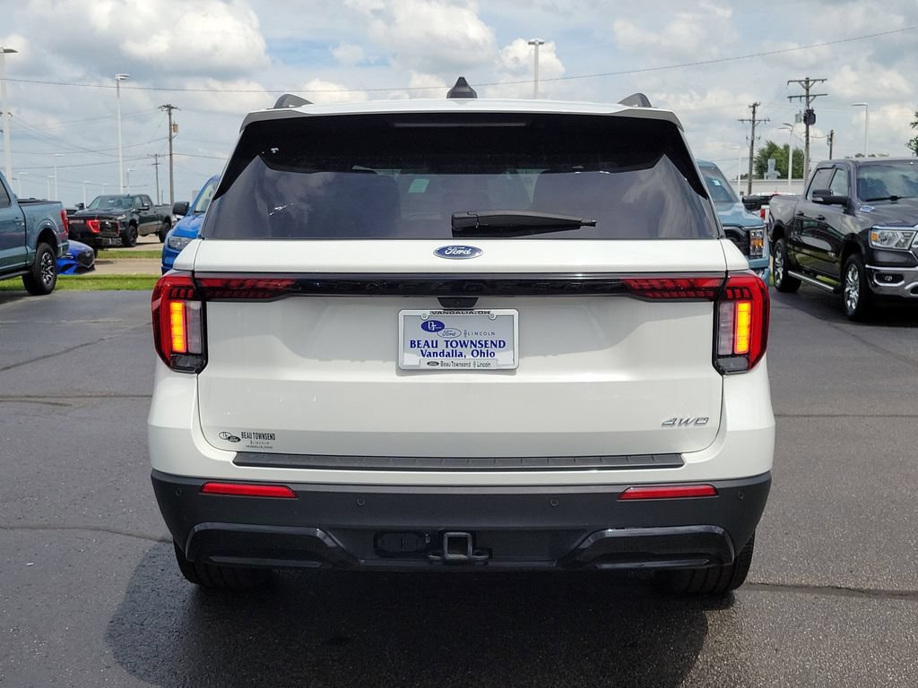 Certified 2025 Ford Explorer ST-Line w/ ST-Line Street Pack AWD/4WD image 5