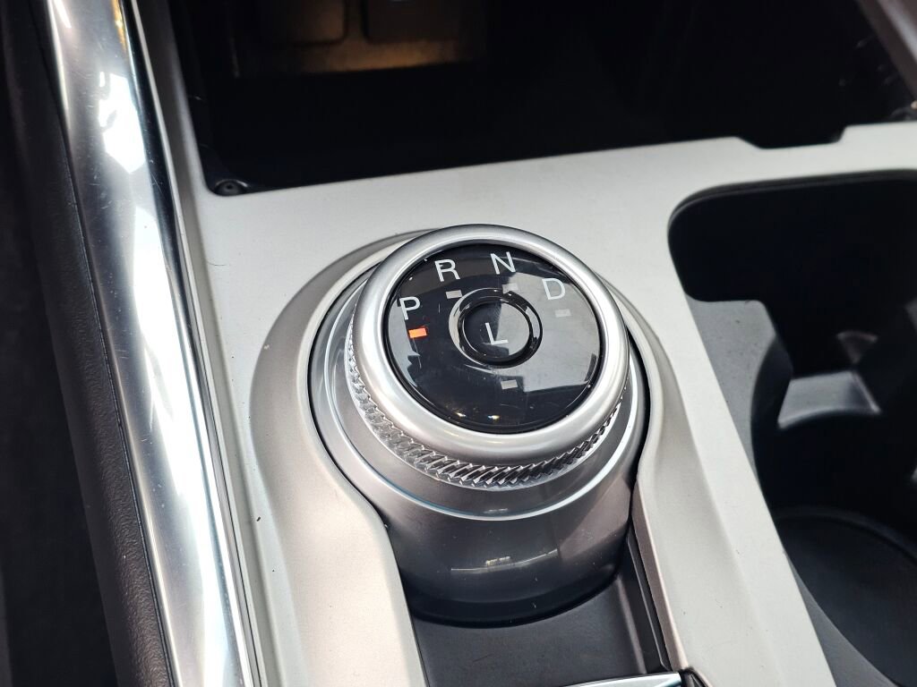 Certified 2022 Ford Explorer XLT w/ Equipment Group 202A image 32