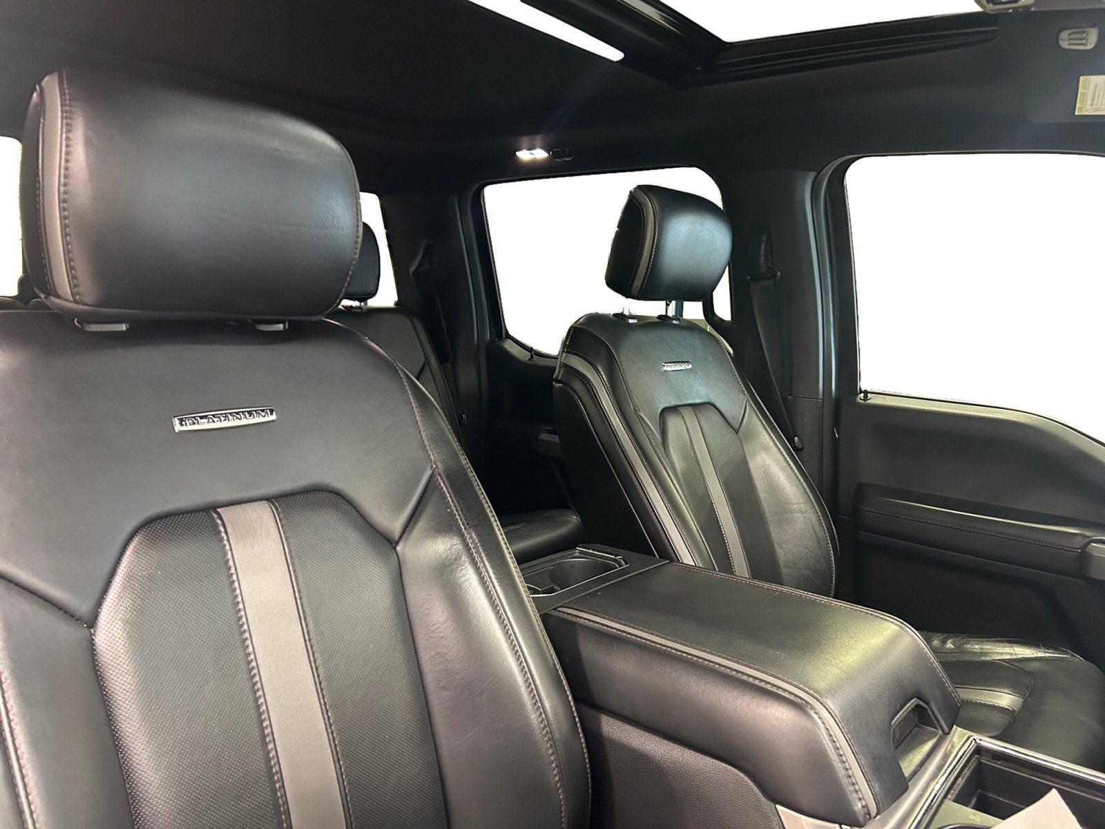 Certified 2018 Ford F350 Platinum w/ Platinum Ultimate Package AWD/4WD image 20