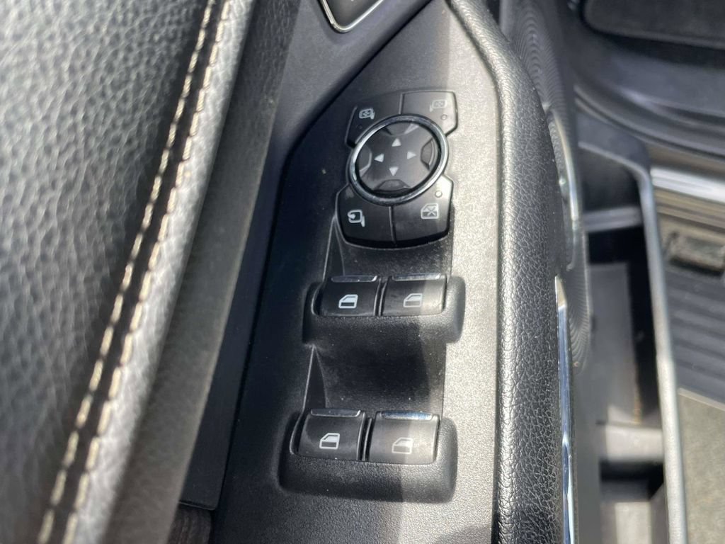 Certified 2019 Ford Expedition Limited w/ Equipment Group 301A RWD image 16