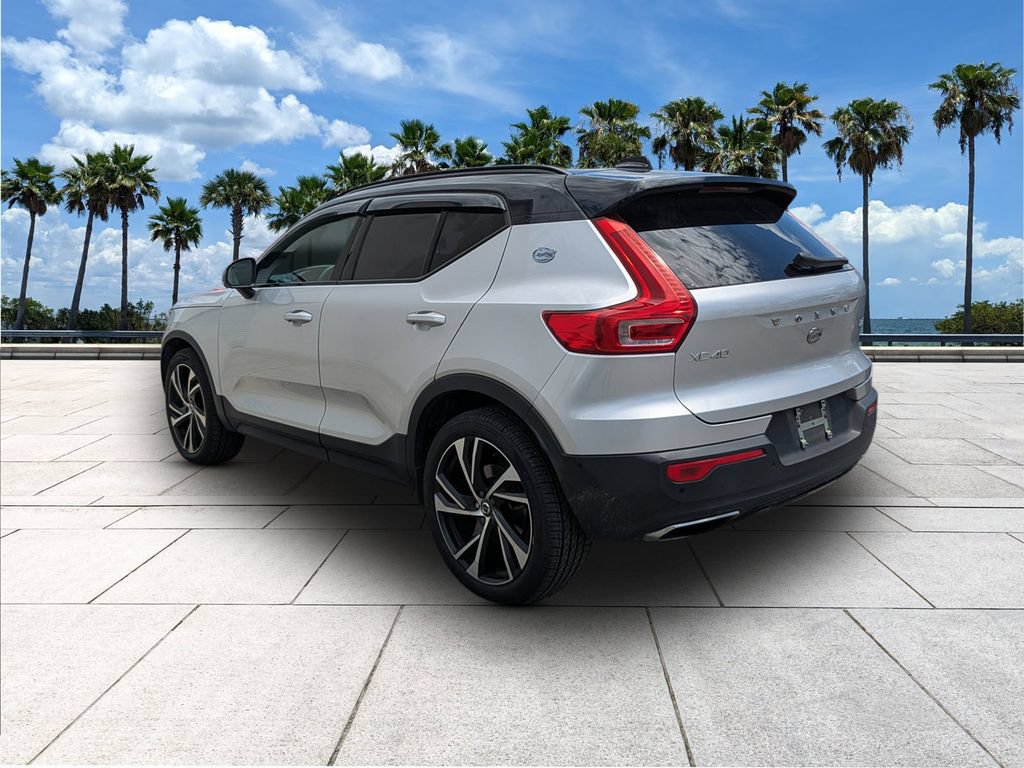 Used 2019 Volvo XC40 T5 R-Design AWD/4WD image 7