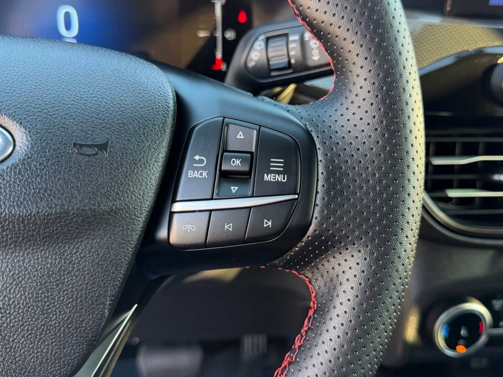 Certified 2025 Ford Escape ST-Line w/ Equipment Group 301A image 22