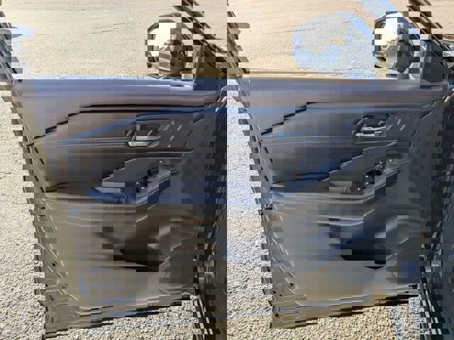 Used 2023 Nissan Rogue SV w/ SV Premium Package image 12