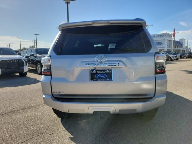 Used 2024 Toyota 4Runner SR5 RWD image 5