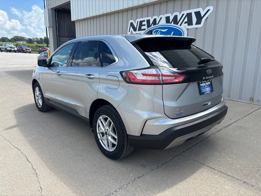 Certified 2024 Ford Edge SEL w/ Convenience Package AWD/4WD image 7