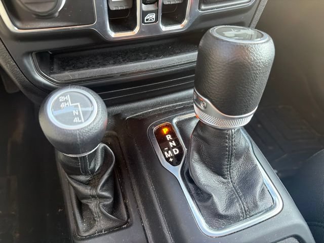 Used 2023 Jeep Wrangler Unlimited Sport AWD/4WD image 34