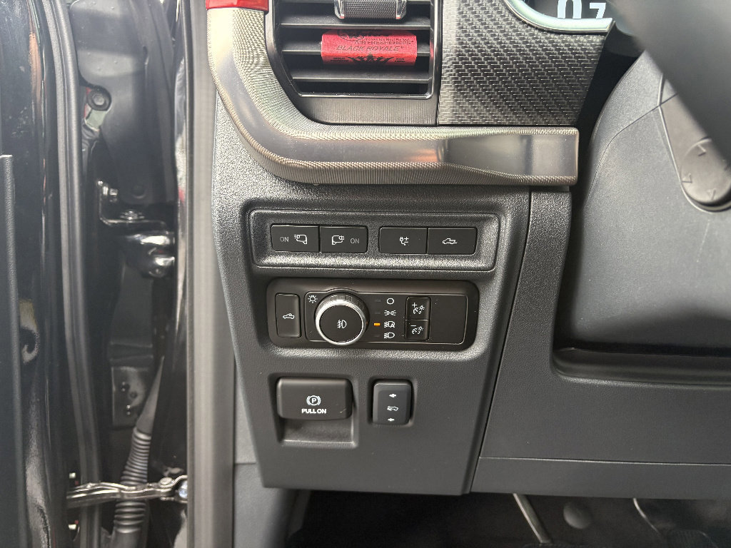 Certified 2023 Ford F150 Raptor w/ Raptor Carbon Fibre Package AWD/4WD image 35
