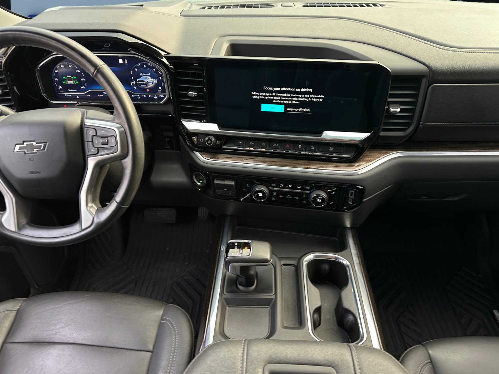 Used 2022 Chevrolet Silverado 1500 LT Trail Boss w/ Convenience Package II AWD/4WD image 19