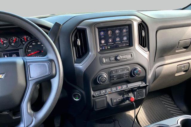 Used 2025 Chevrolet Silverado 1500 Custom w/ Turbomax Blackout Package AWD/4WD image 7