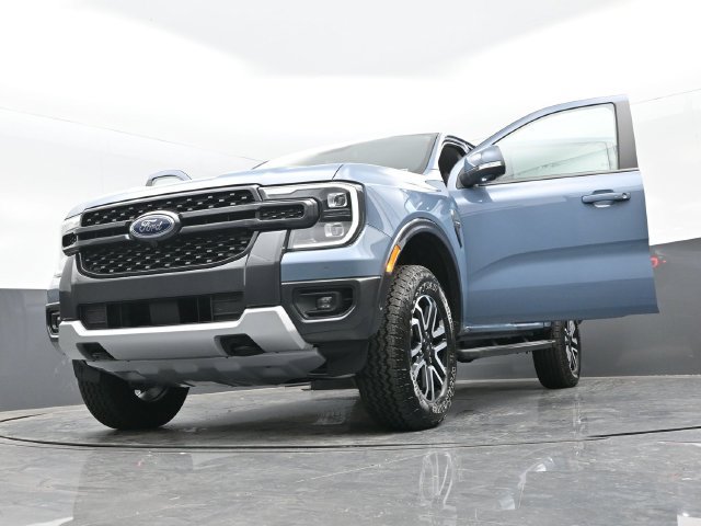 Certified 2024 Ford Ranger Lariat w/ FX4 Off-Road Package AWD/4WD image 32