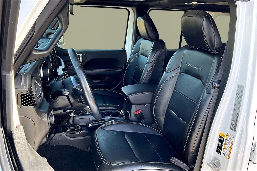 Used 2022 Jeep Wrangler Unlimited Sahara w/ Cold Weather Group image 25