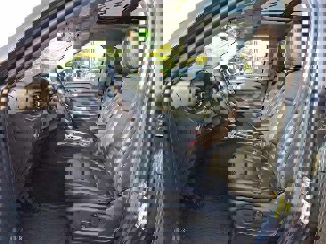 Certified 2022 Ford Explorer XLT w/ Equipment Group 202A image 16