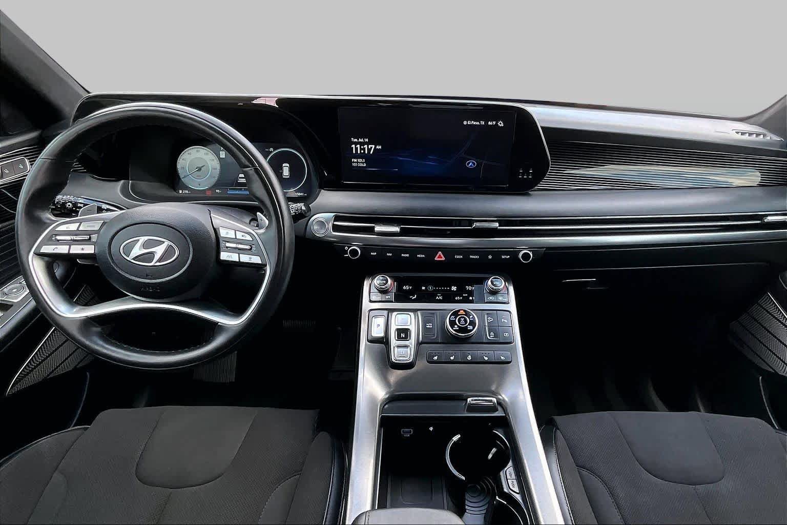 Used 2025 Hyundai Palisade Calligraphy AWD/4WD image 15