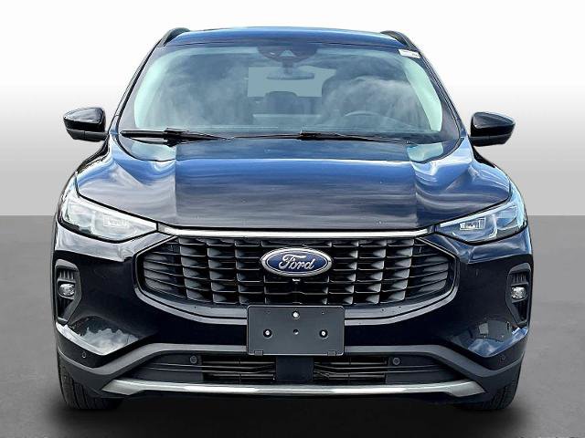 Certified 2024 Ford Escape Platinum AWD/4WD image 2
