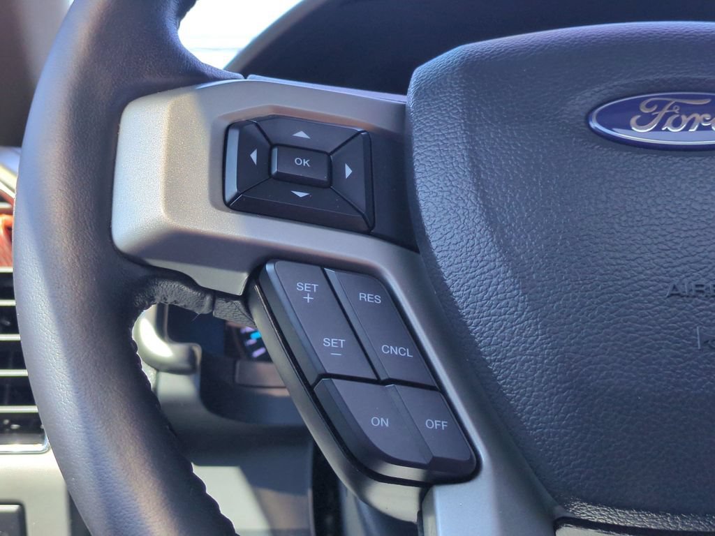 Certified 2022 Ford F350 Lariat w/ Tremor Off-Road Package AWD/4WD image 15