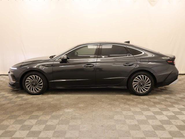 Used 2025 Hyundai Sonata Limited FWD image 11