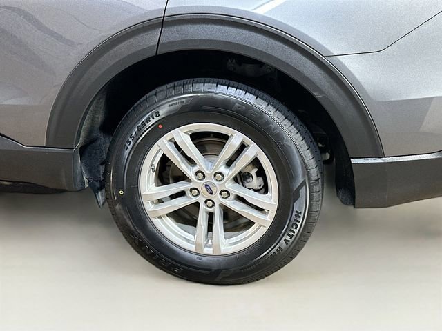 Certified 2023 Ford Explorer XLT w/ Equipment Group 202A image 9