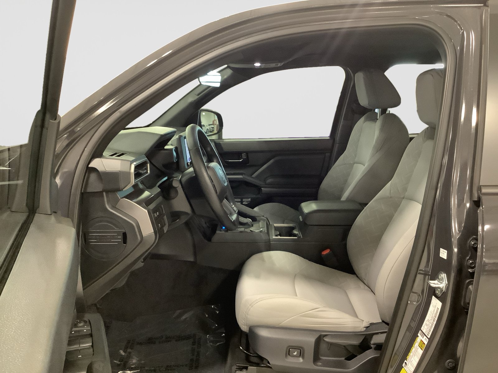 Used 2026 Toyota Tacoma SR5 RWD image 10