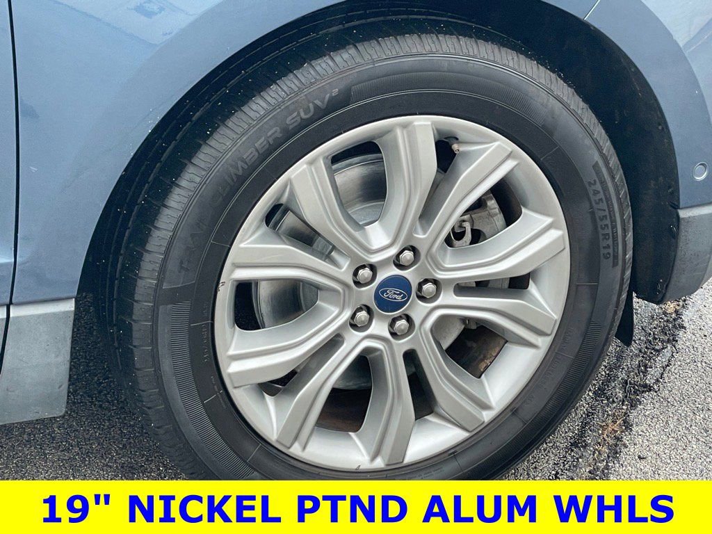 Certified 2019 Ford Edge Titanium w/ Equipment Group 301A image 9