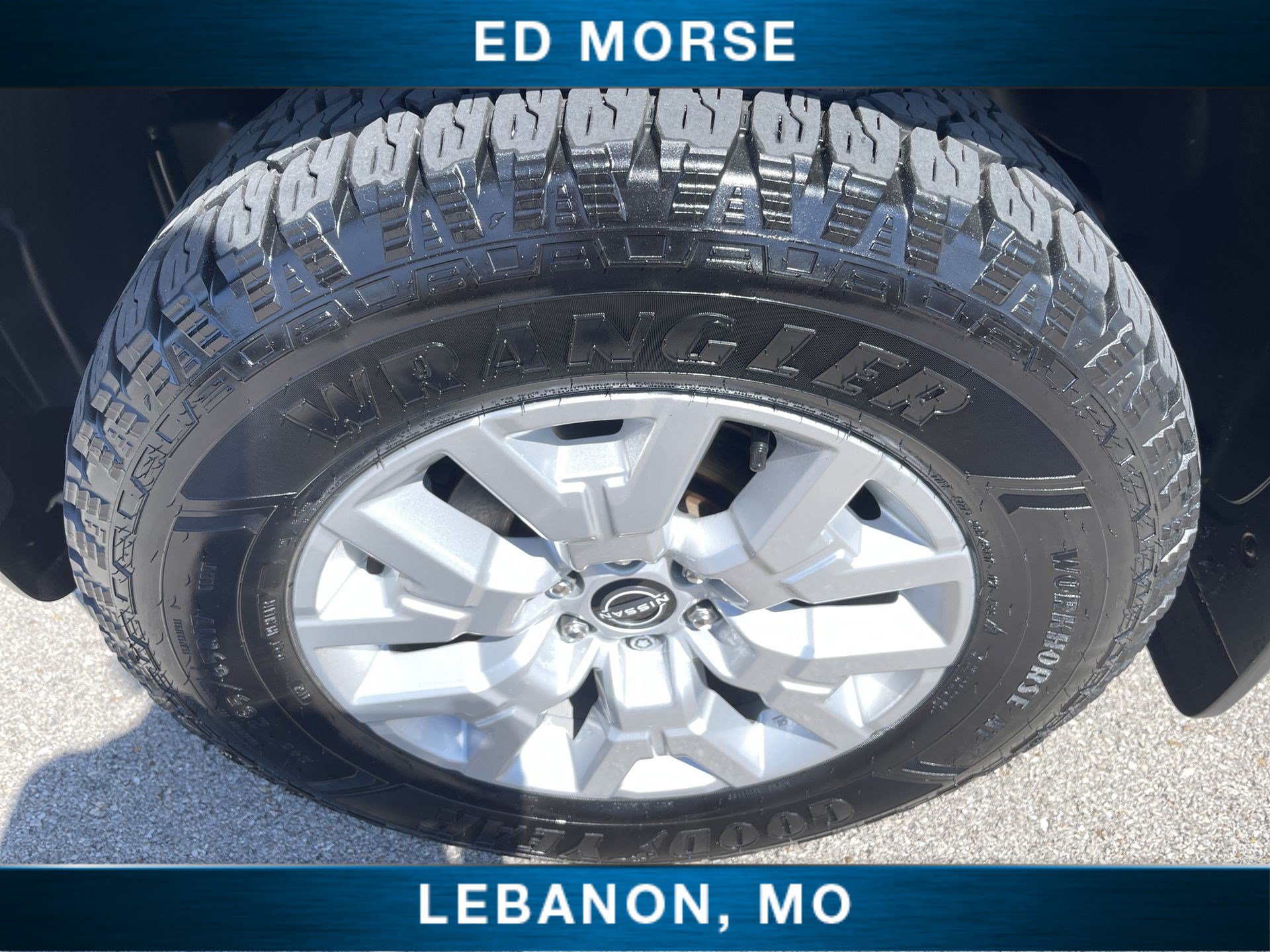 Used 2023 Nissan Frontier SV AWD/4WD image 30