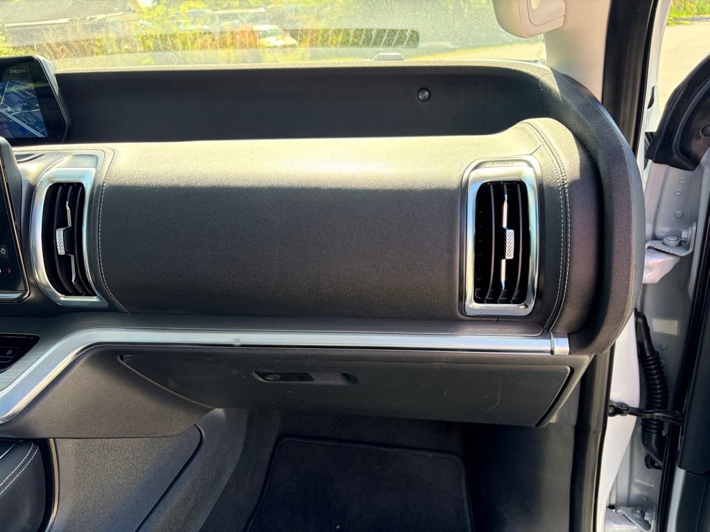 Certified 2025 Ford Expedition Platinum AWD/4WD image 25