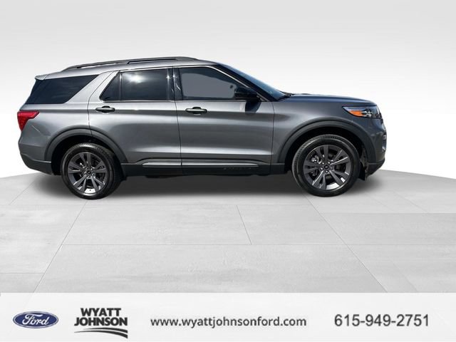 Certified 2023 Ford Explorer XLT w/ Equipment Group 202A AWD/4WD image 2