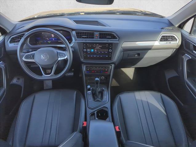 Used 2024 Volkswagen Tiguan SE FWD image 18
