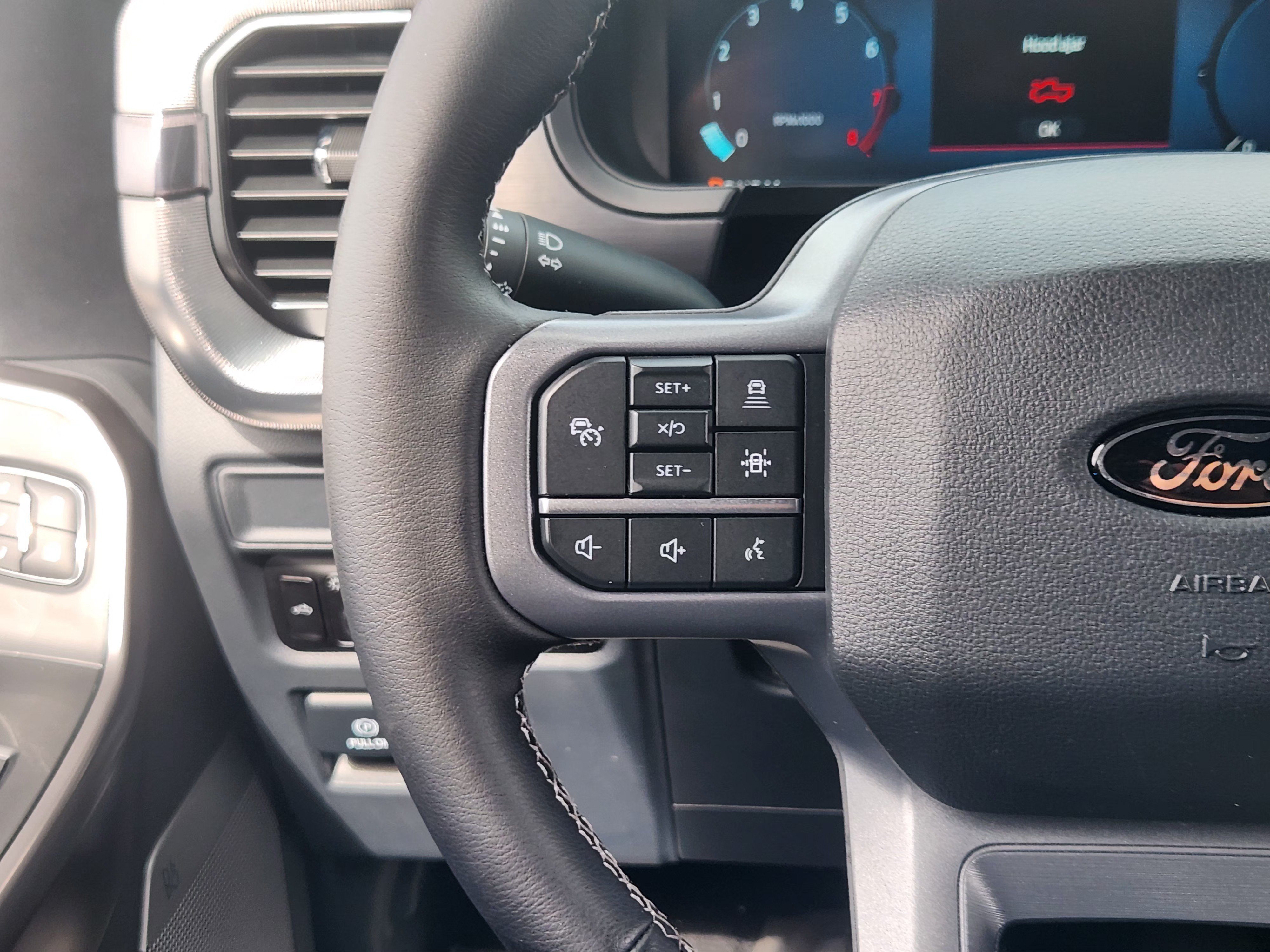 Certified 2025 Ford F150 Lariat AWD/4WD image 27