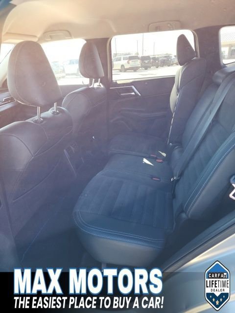 Used 2023 Mitsubishi Outlander SE image 31