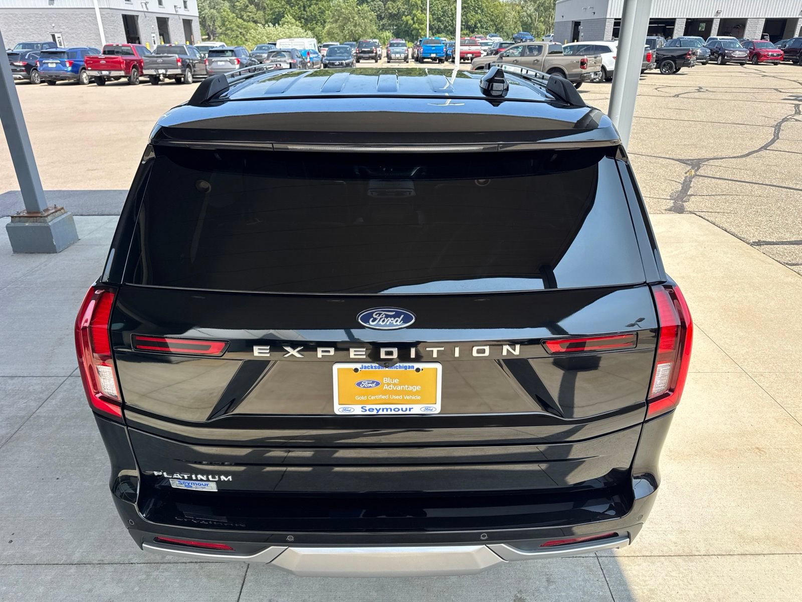 Certified 2025 Ford Expedition Platinum w/ Driver's Package AWD/4WD image 7