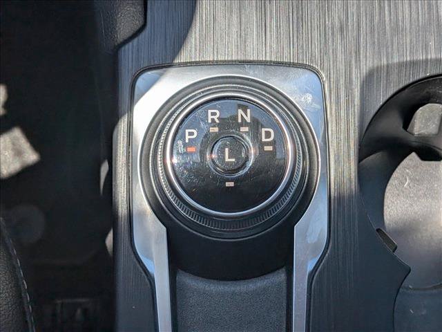 Certified 2022 Ford Escape SEL w/ Technology Package FWD image 12