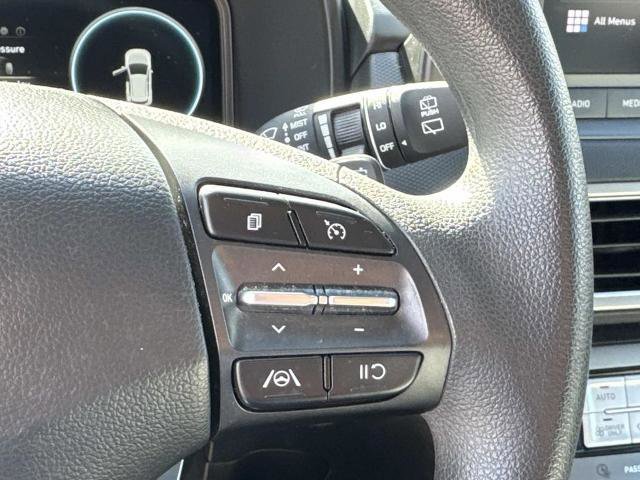 Used 2023 Hyundai Kona SE image 23