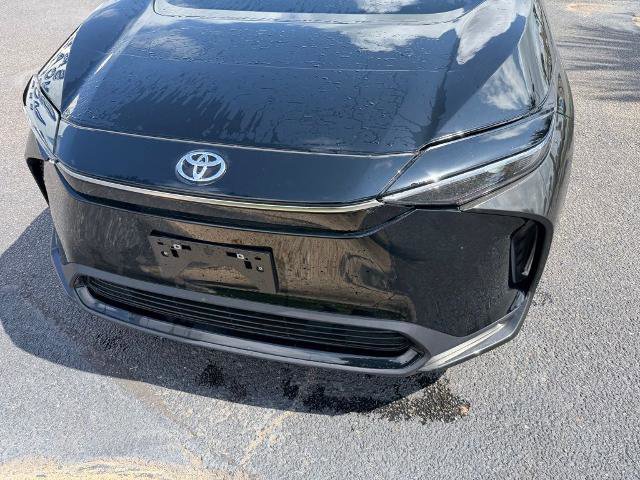 Used 2024 Toyota bZ4X XLE w/ Weather Package FWD image 10